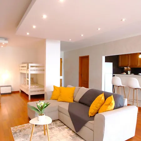 Curitiba By Algarve Vacation Apartment