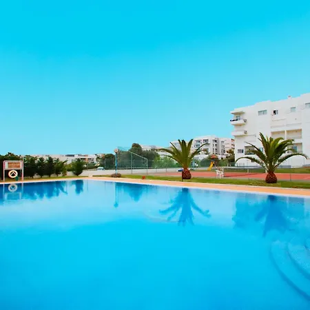 Curitiba By Algarve Vacation Apartment *