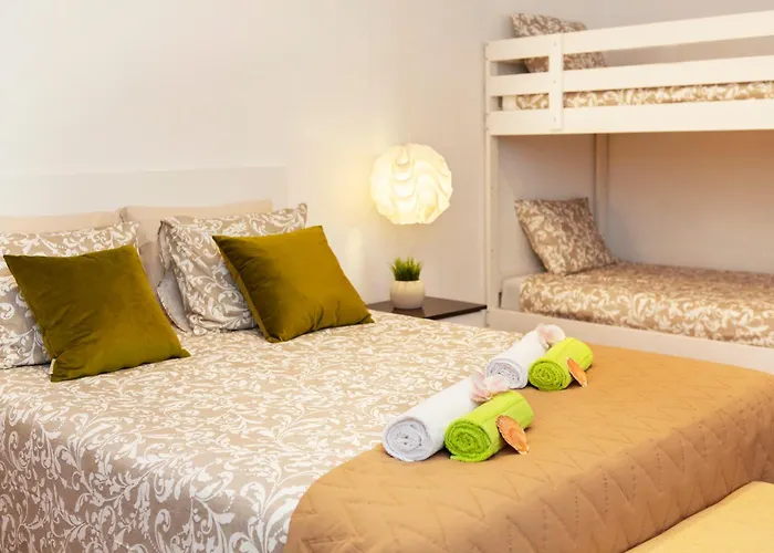 Curitiba By Algarve Vacation Apartment